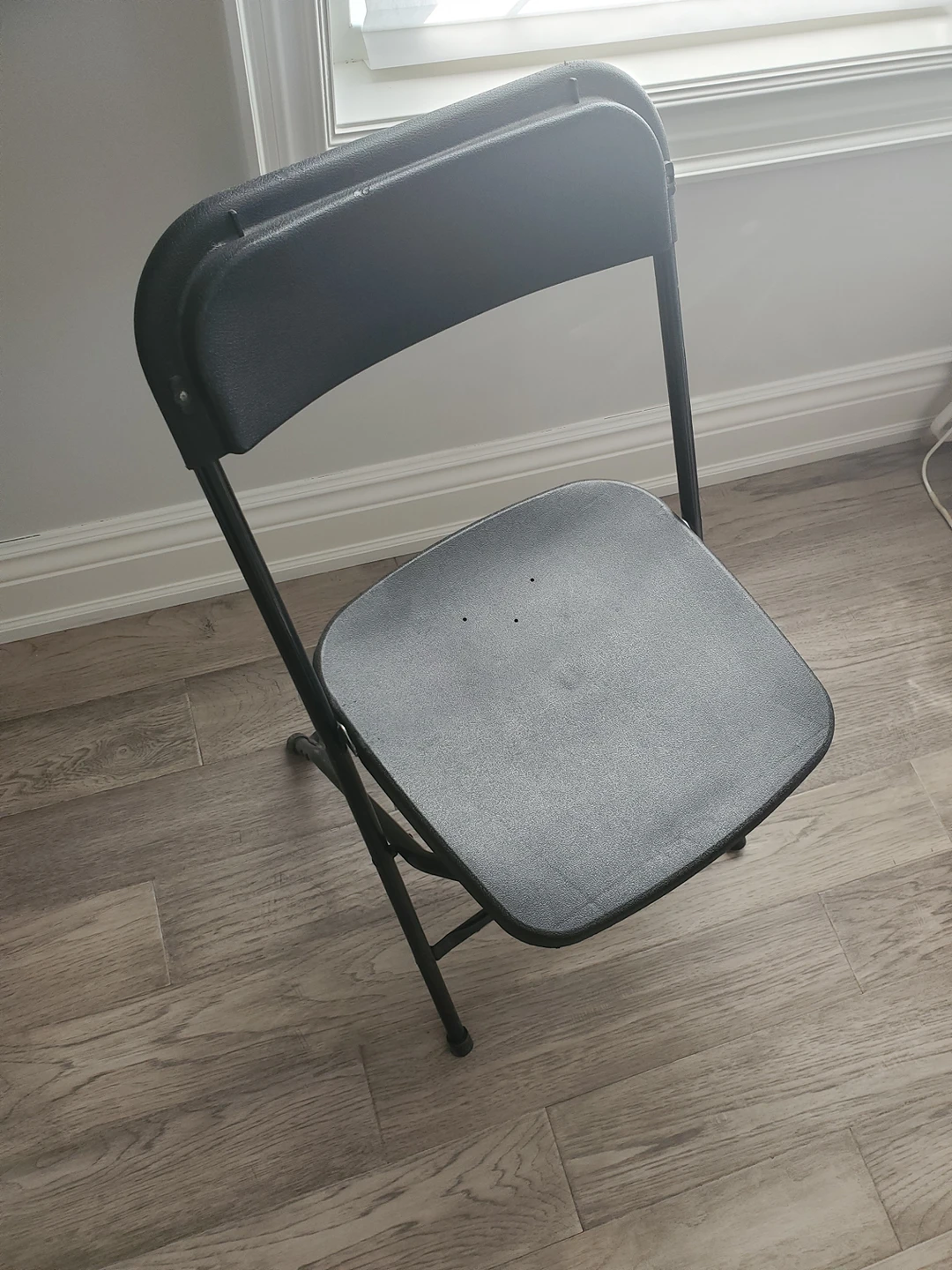 Free chair.#IWD thumbnail