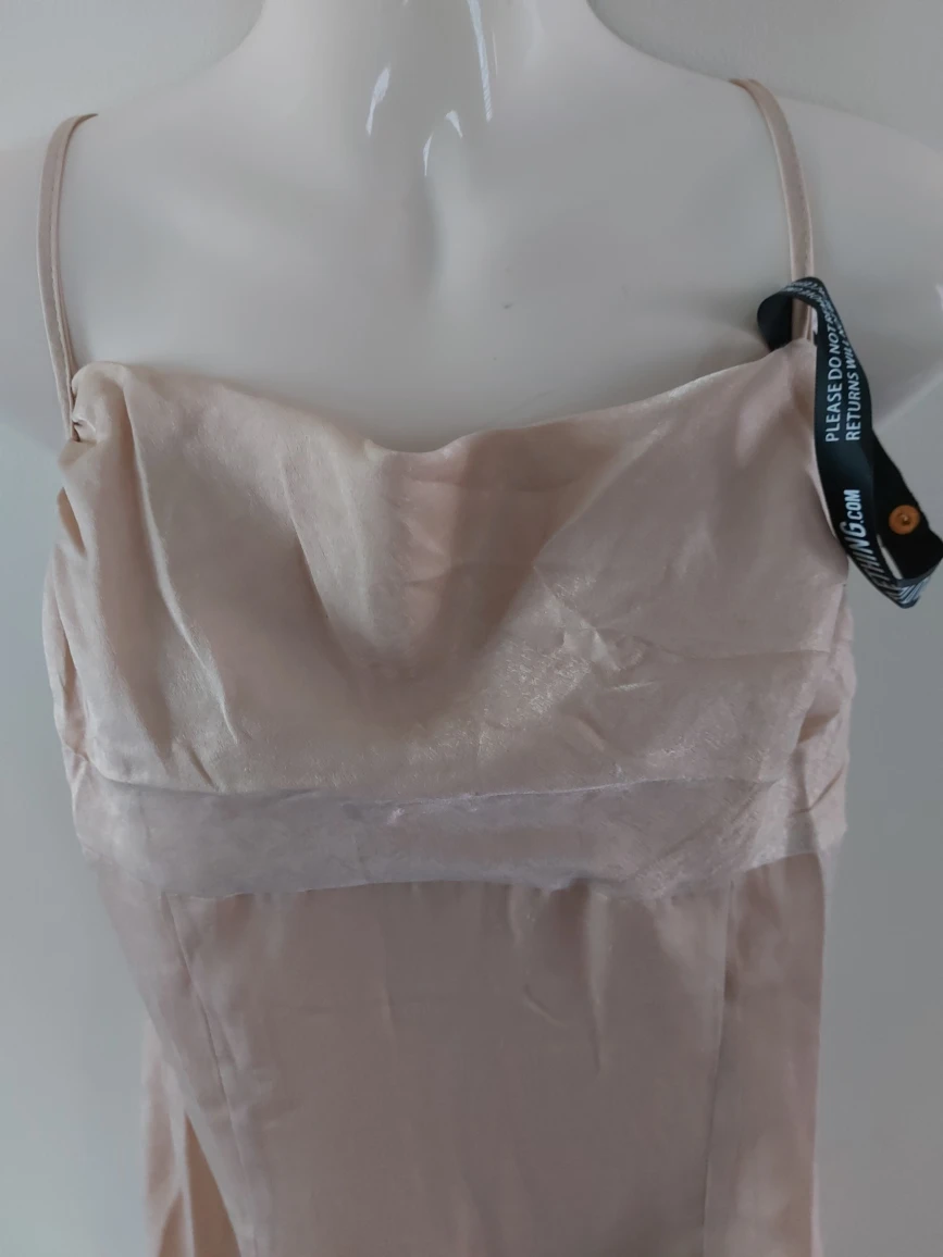 ladies dress pretty little things size 4 - photo 5