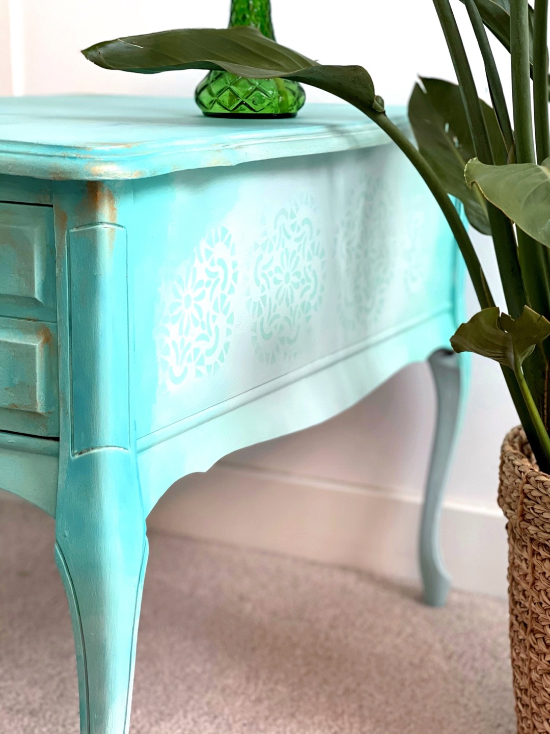 Solid Wood Antique Coffee Table - photo 4
