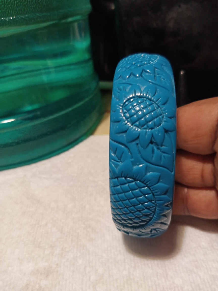Blue  Carved plastic Bangle image indicator(5)