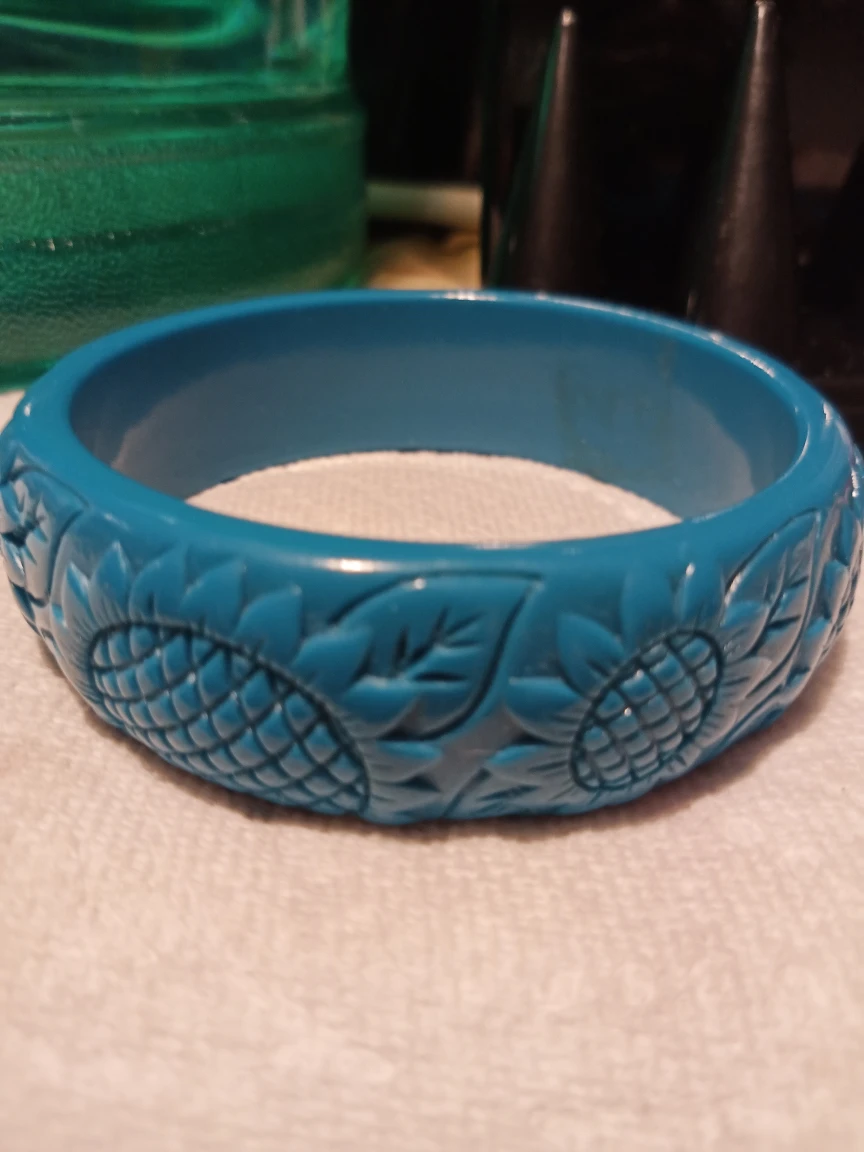 Blue  Carved plastic Bangle image indicator(6)