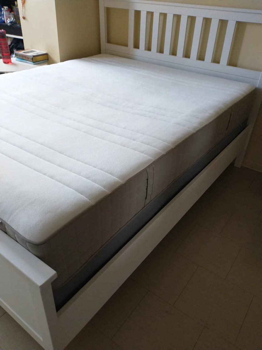 spring mattress queen size $150 only in good condition thumbnail