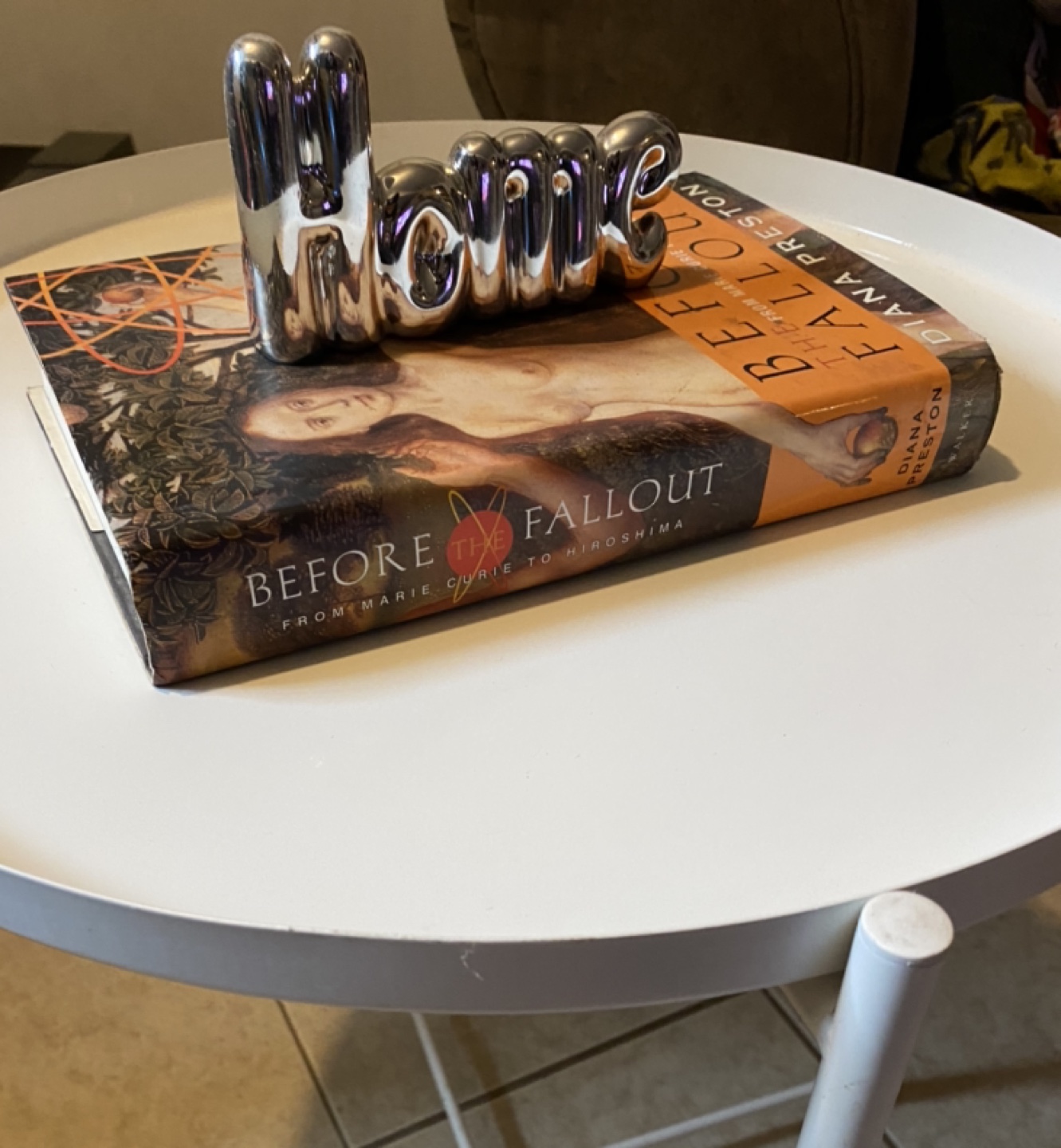 IKEA side table  - photo 2