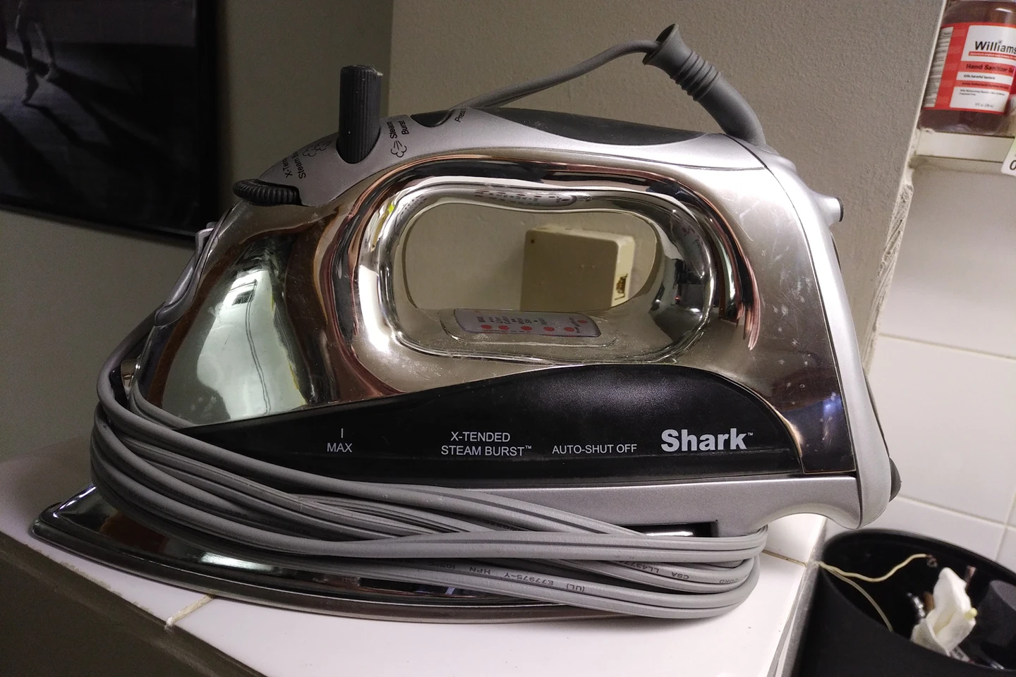 Shark X-Tended Steam Burst Iron image indicator(2)