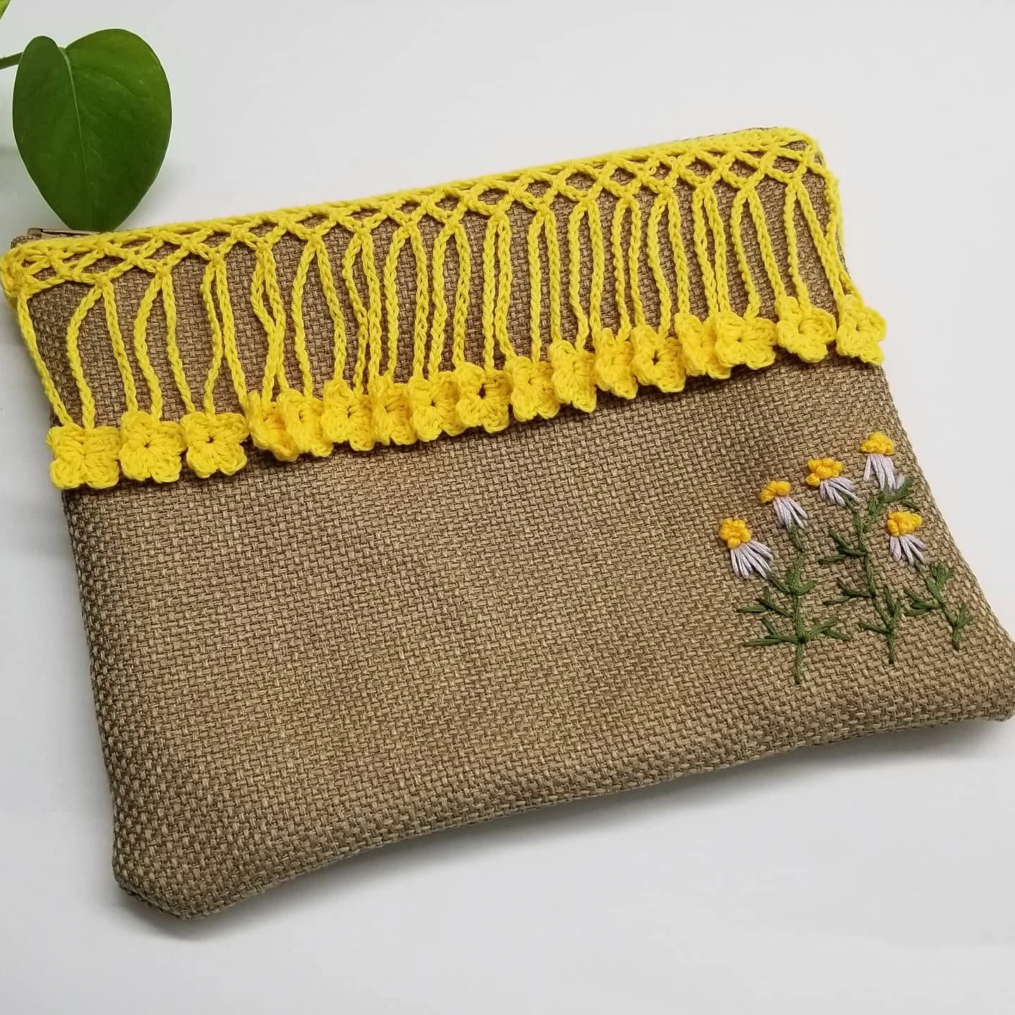 hand bag thumbnail