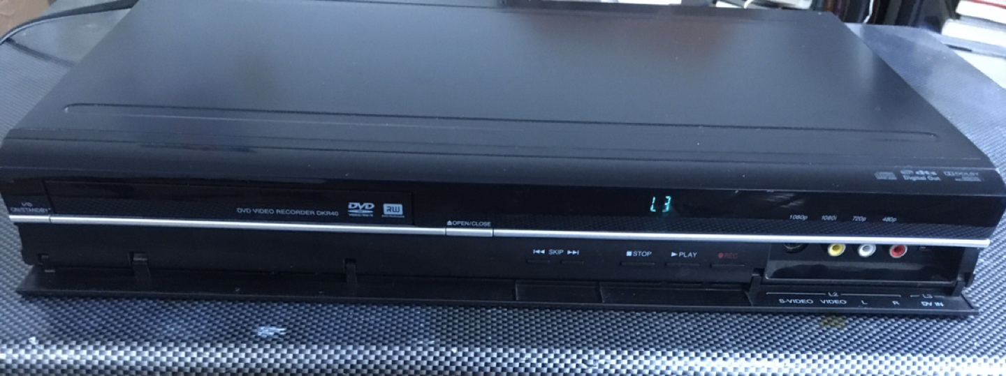 Toshiba DVD DKR40KU - photo 3
