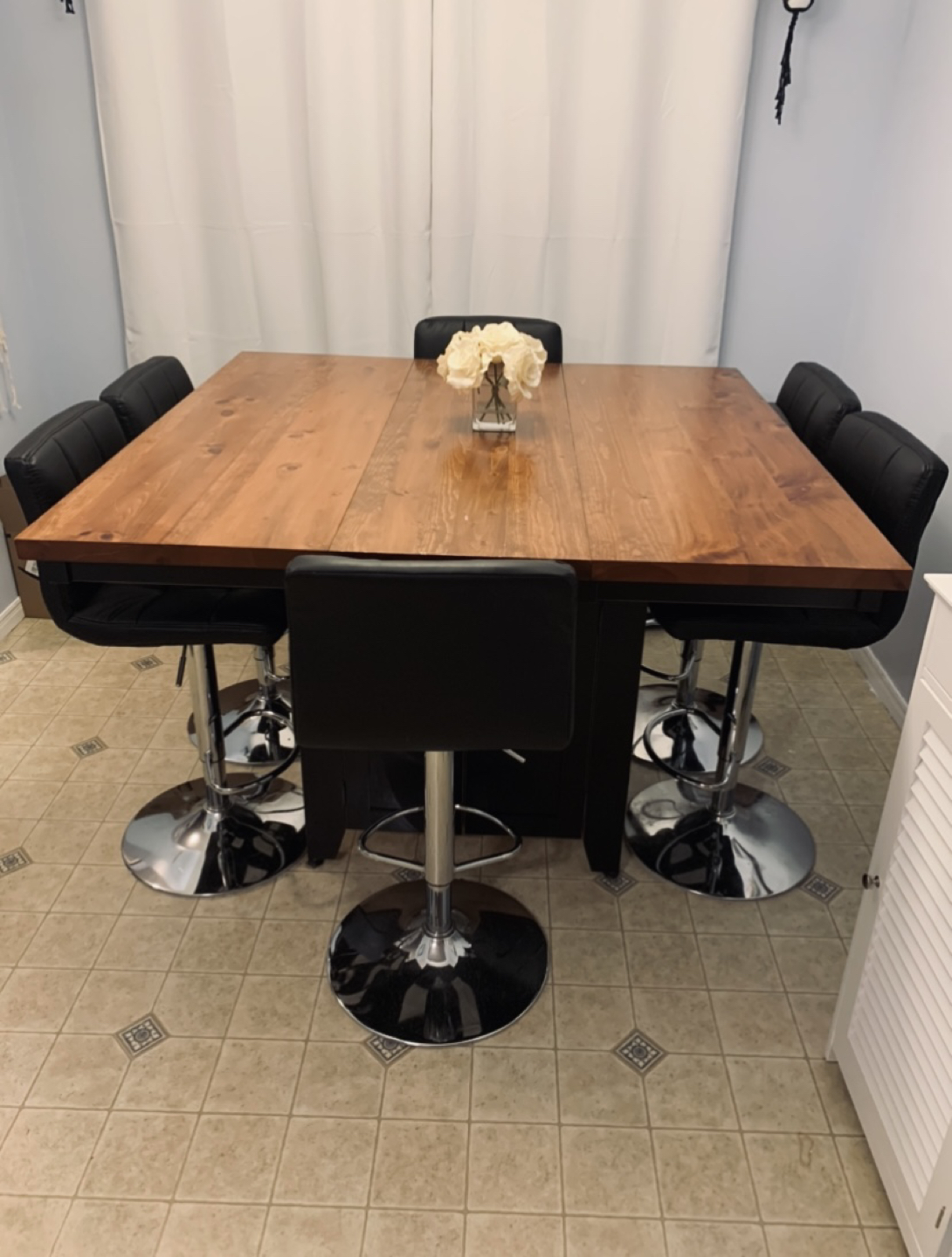 SOLID WOOD DINING TABLE