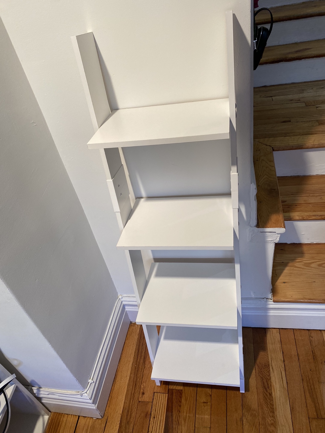 Small white ladder  - photo 3