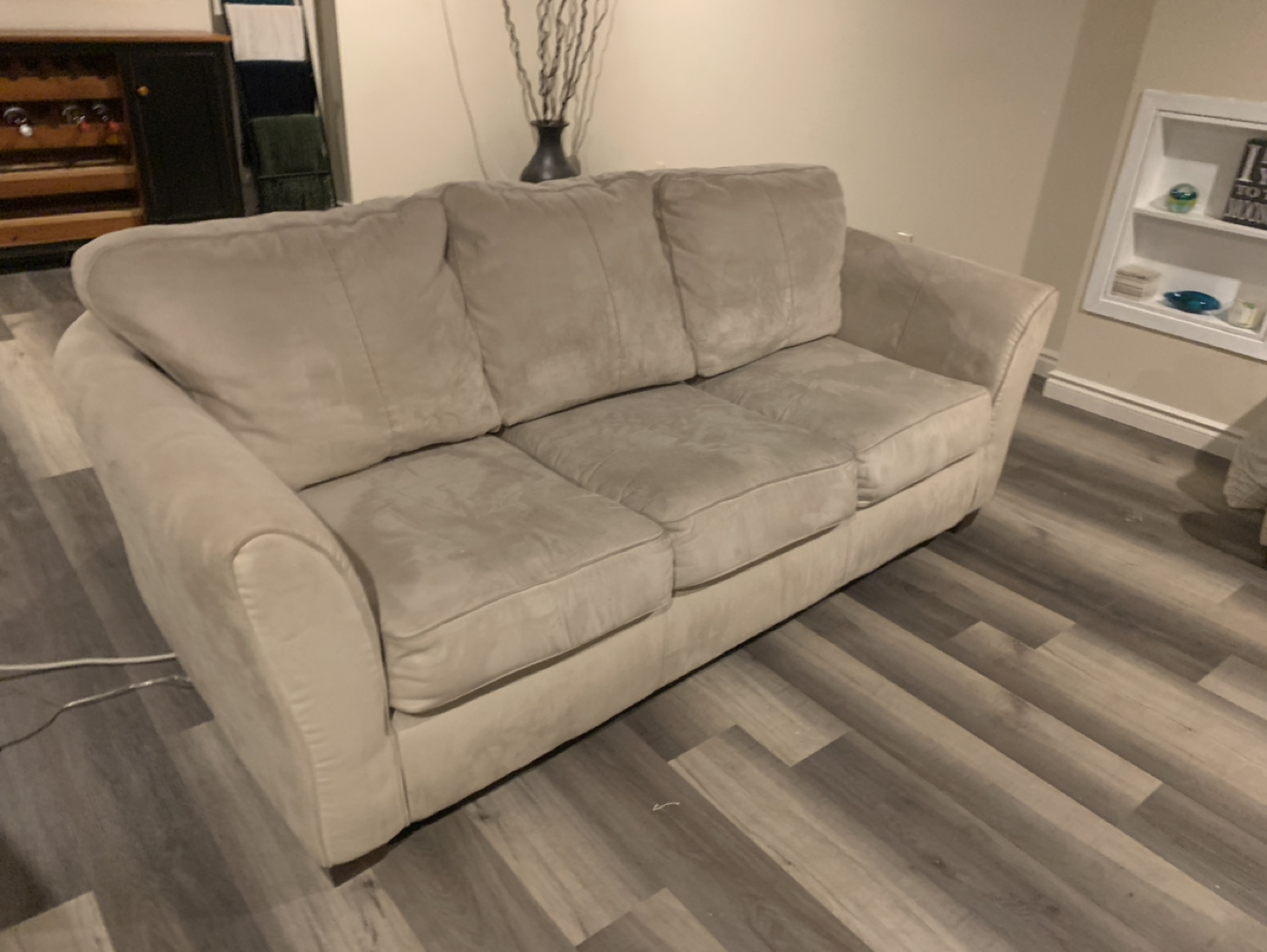 Beige microsuede sofa - photo 3