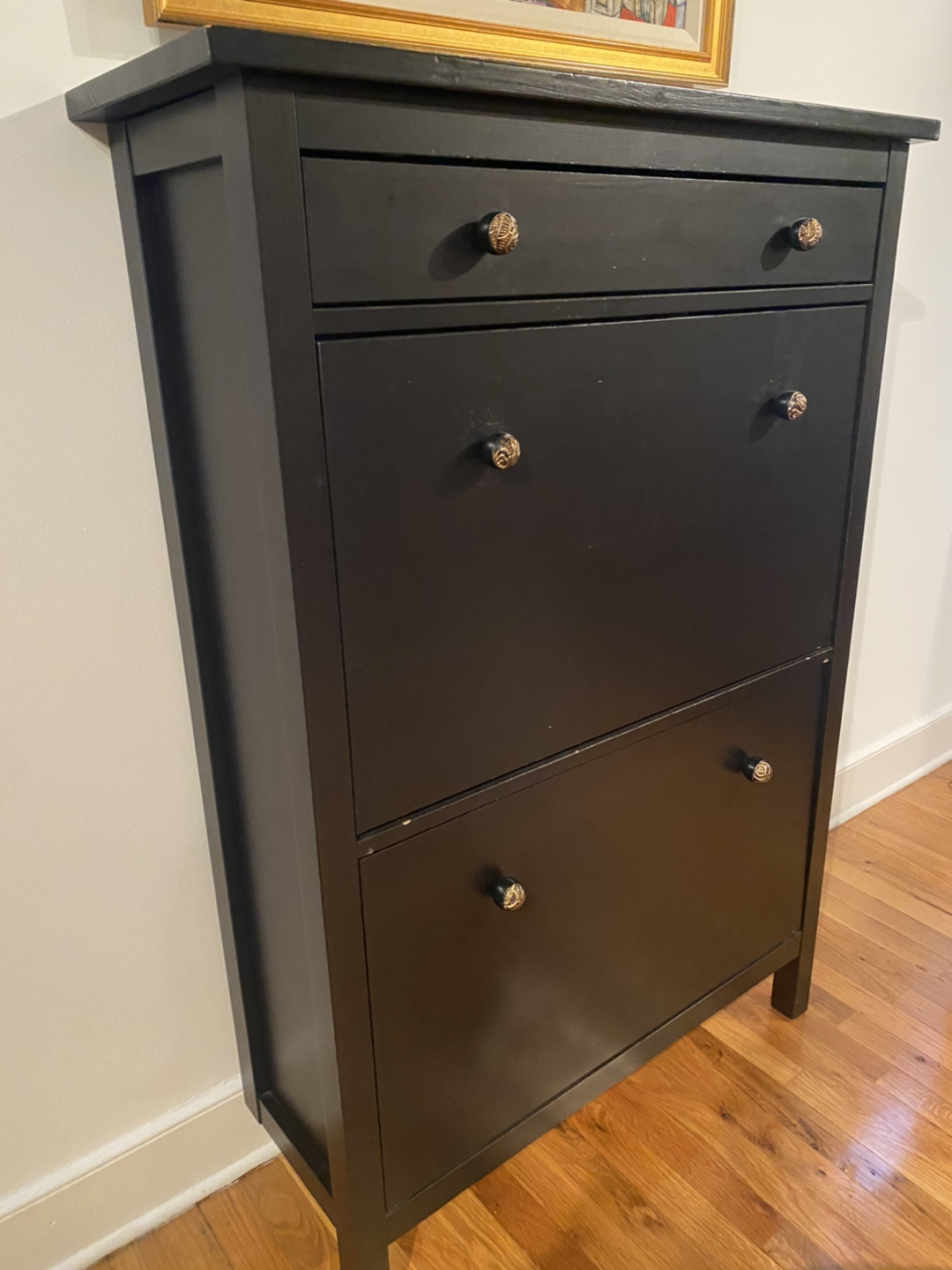 IKEA shoe cabinet with decorative knobs - photo 4