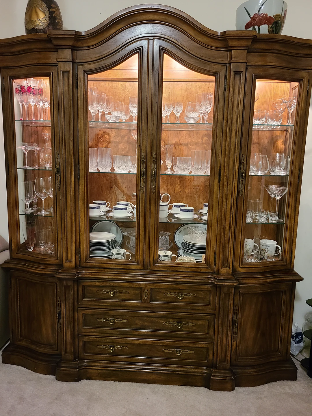 China cabinet - photo 2