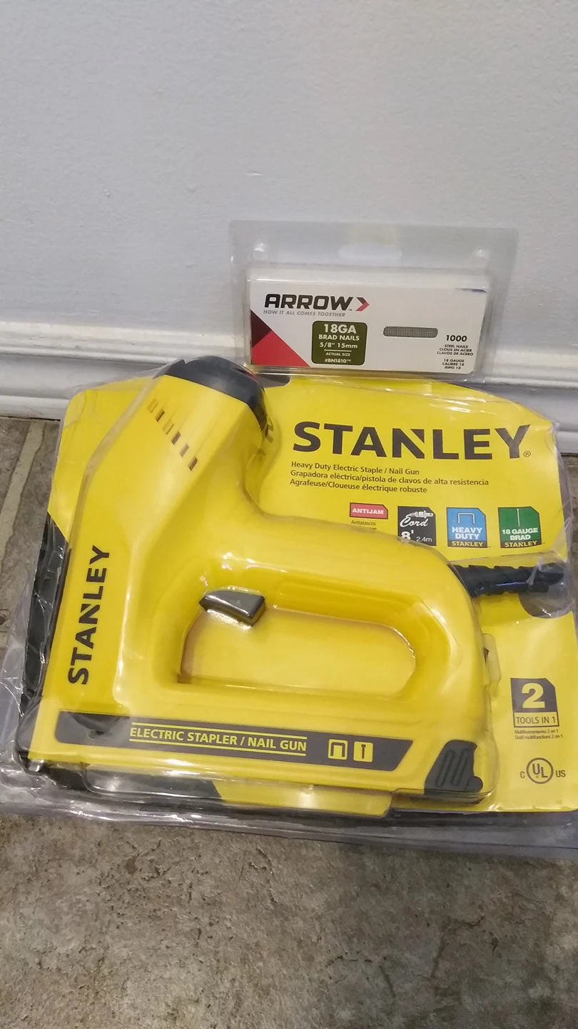 STANLEY Electric Staple/ Nail gun