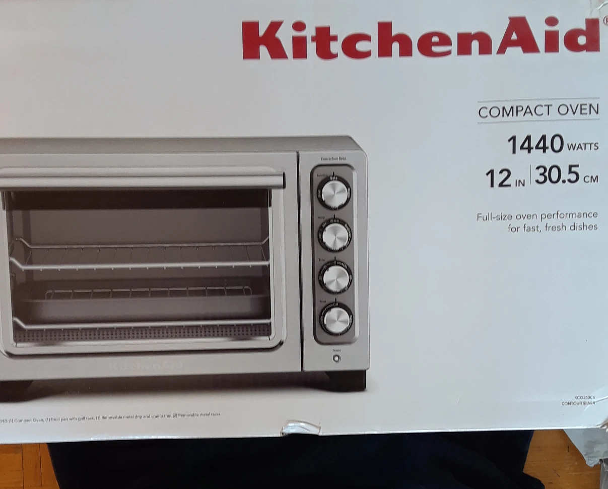 KITCHENAID CONVECTION TOASTER OVEN. NEW