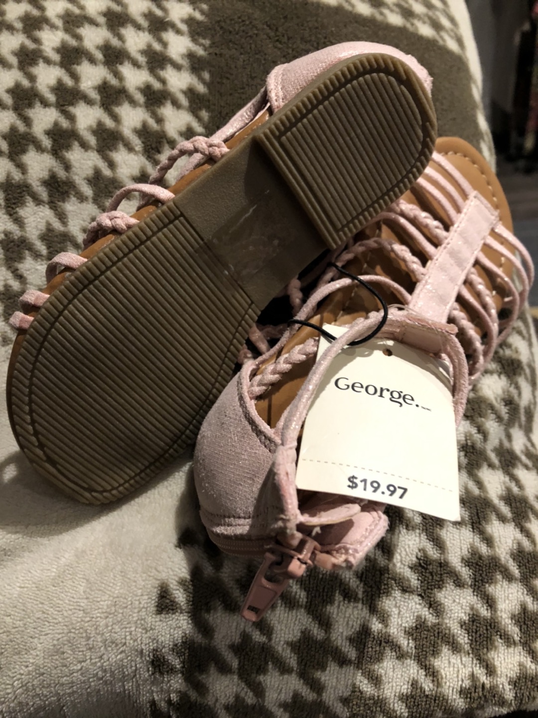 NEW , Size 10 girls youth sandals size 10 image indicator(2)