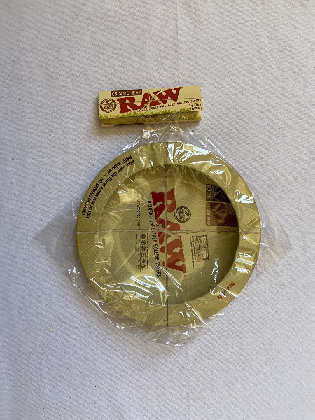 For Sale! Ash trayand hemp rolling paper (raw)