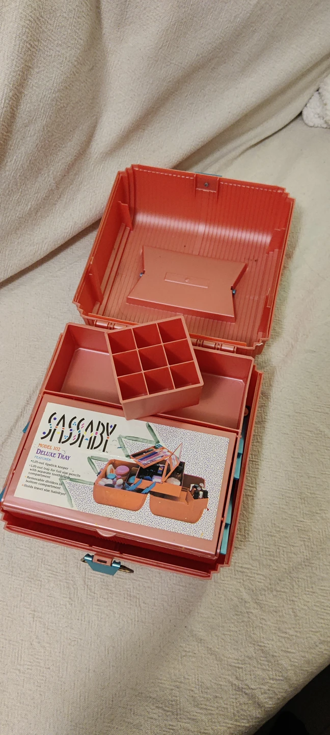 Portable Makeup and Toiletry Case #IWD - photo 4