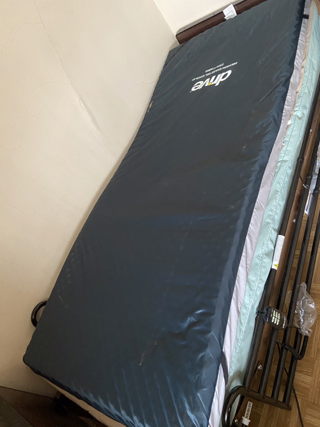 Drive Premium Guard Gel Bed Overlay