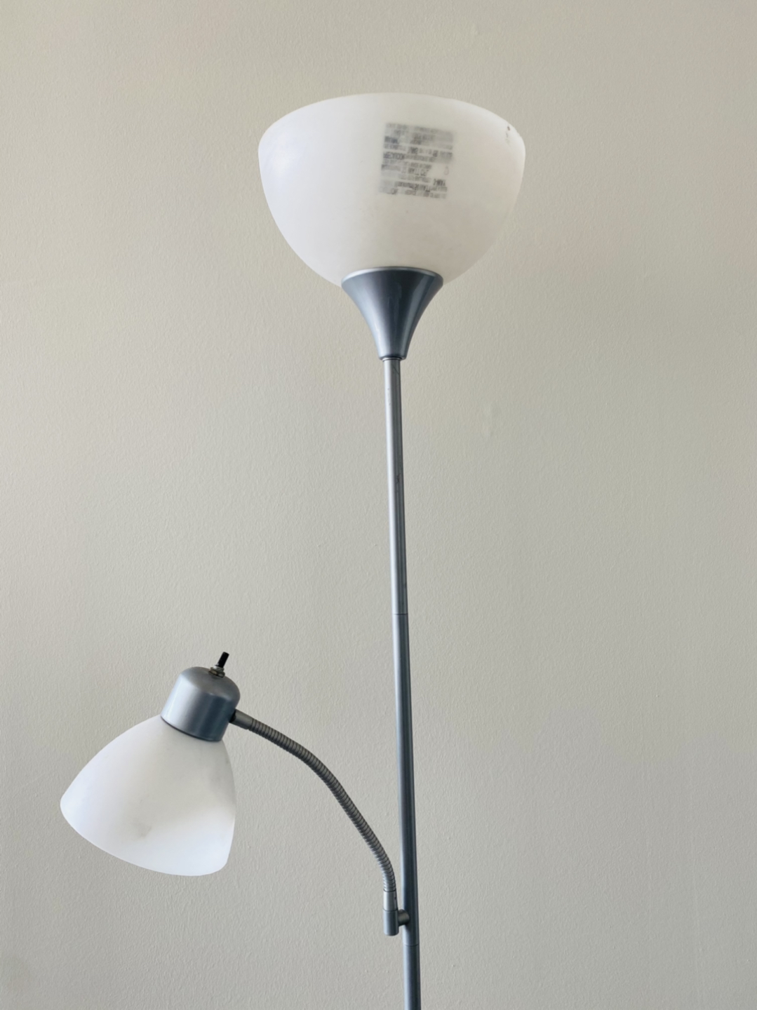 Floor lamp