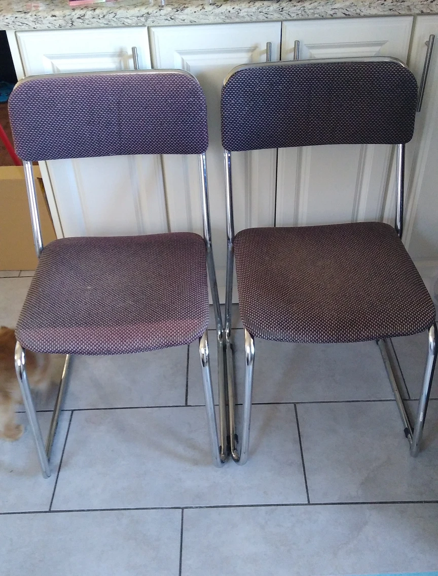 2 chairs thumbnail