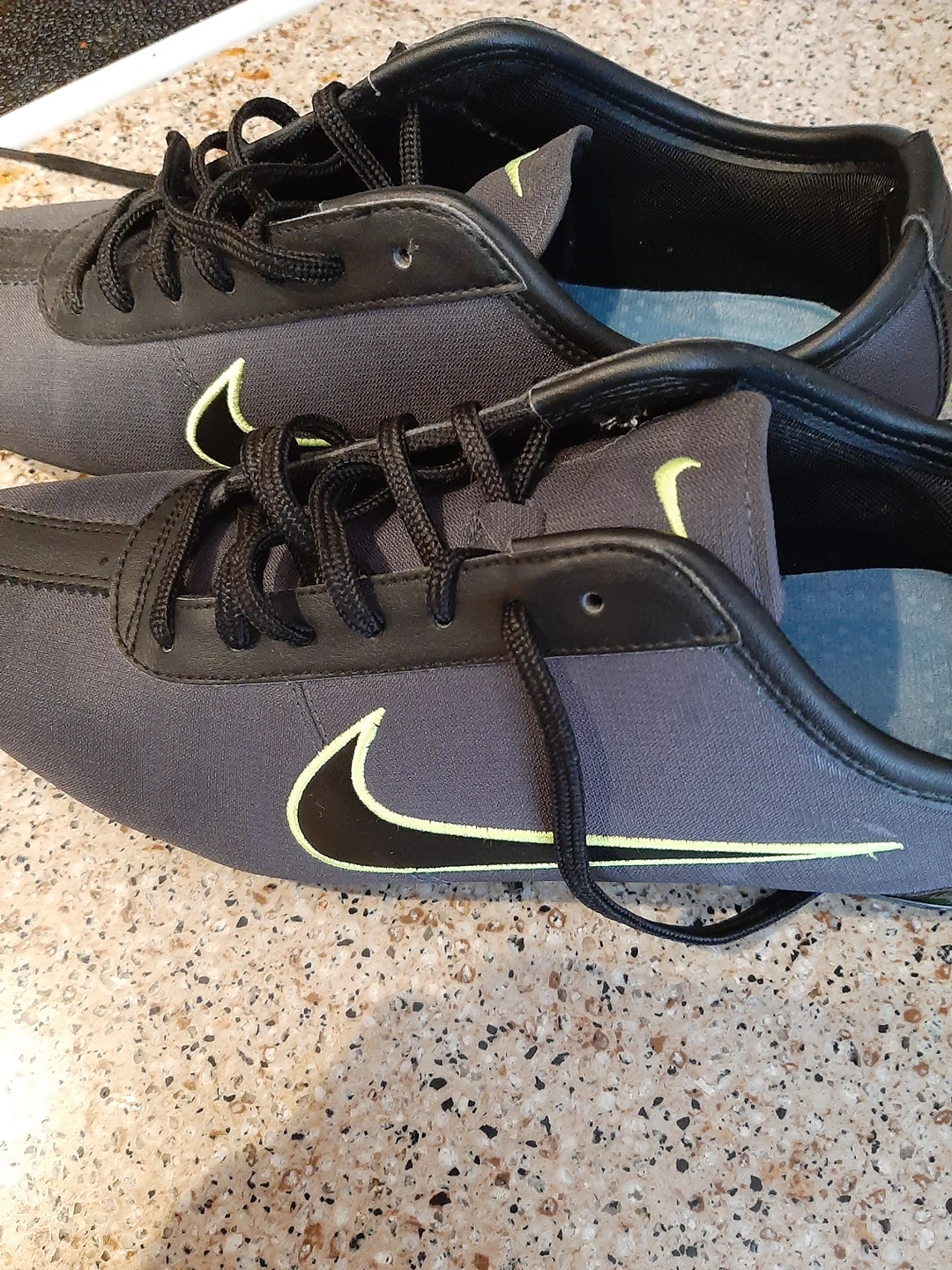 Nike Men's Shoes, Size 9 thumbnail