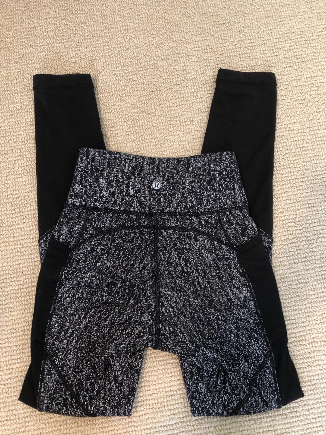 Warm lululemon leggings  - photo 2