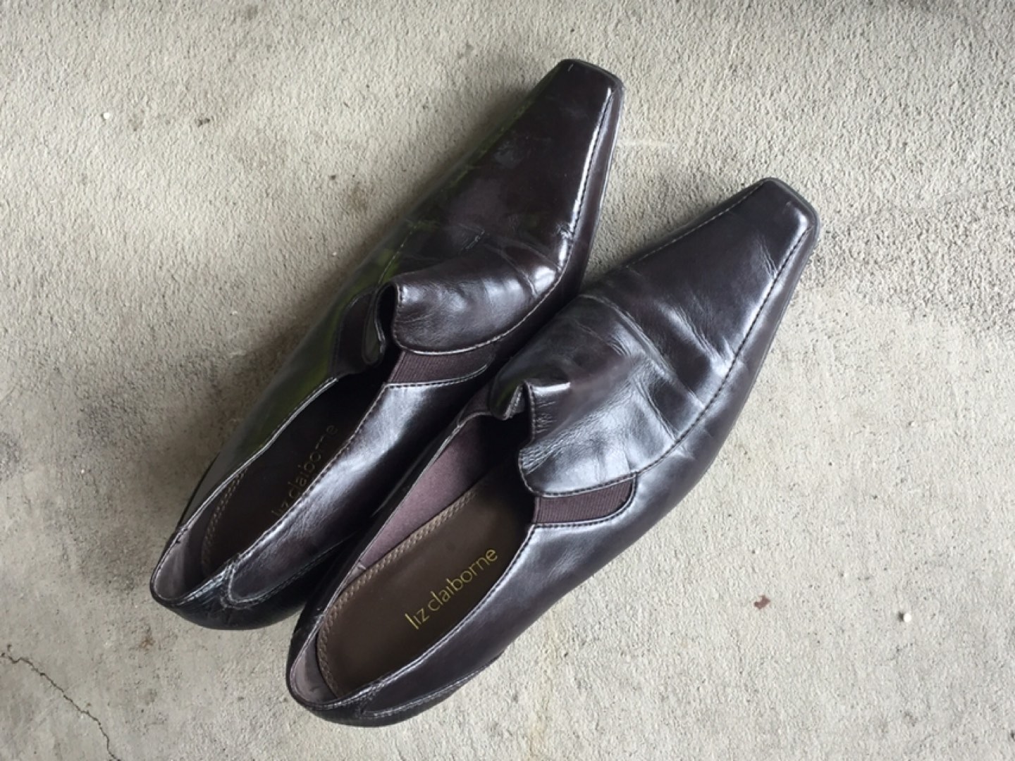 LIZ CLAIBORNE Dark Brown Leather Shoes image indicator(2)