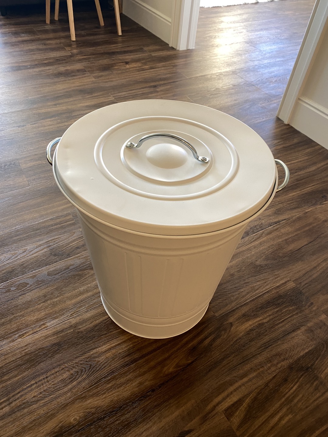 Trash can (11gallon)