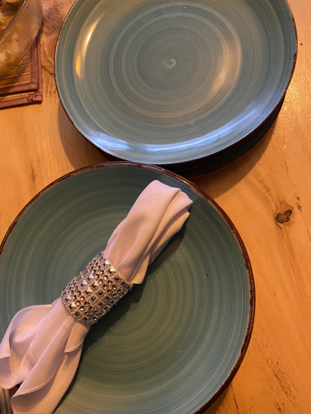 10 beautiful plates  thumbnail