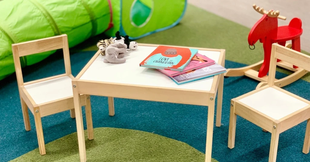 kids table + 2 chairs - photo 2