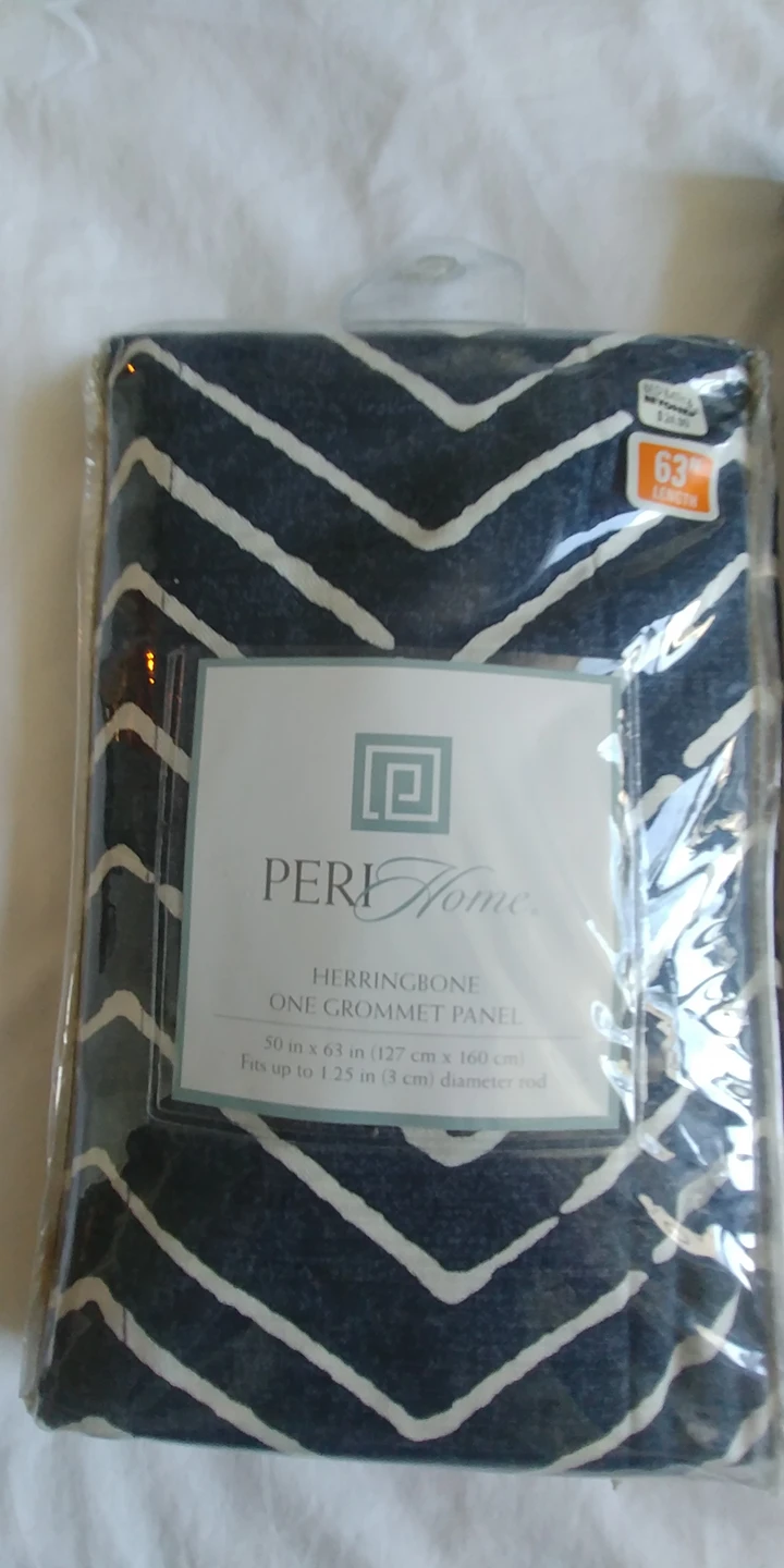 BNIB curtains, set of 2 image indicator(4)