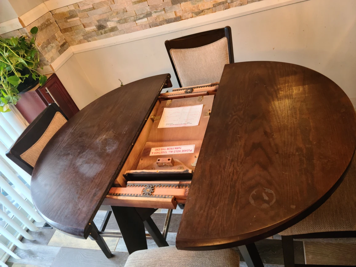 Dining room table - photo 2