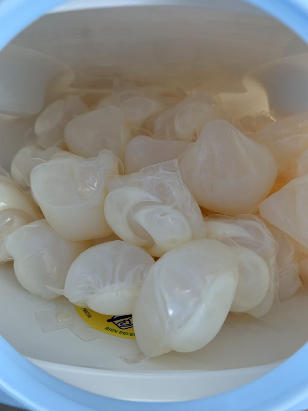 Detergent pod + 38 pc mask - photo 2