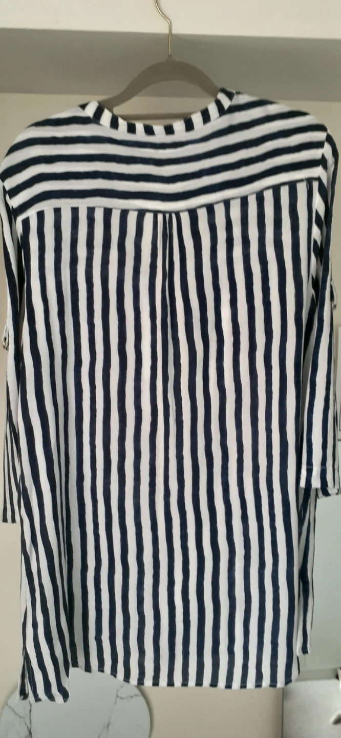 SLIMMING vertical striped blouse image indicator(2)