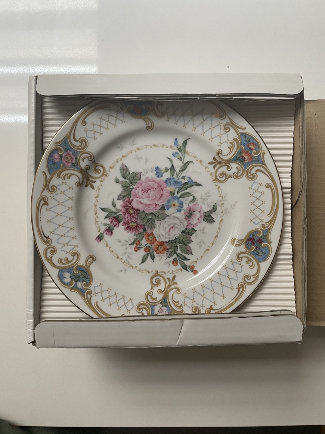 Porcelain Plates Set 4 ea 8” - photo 2
