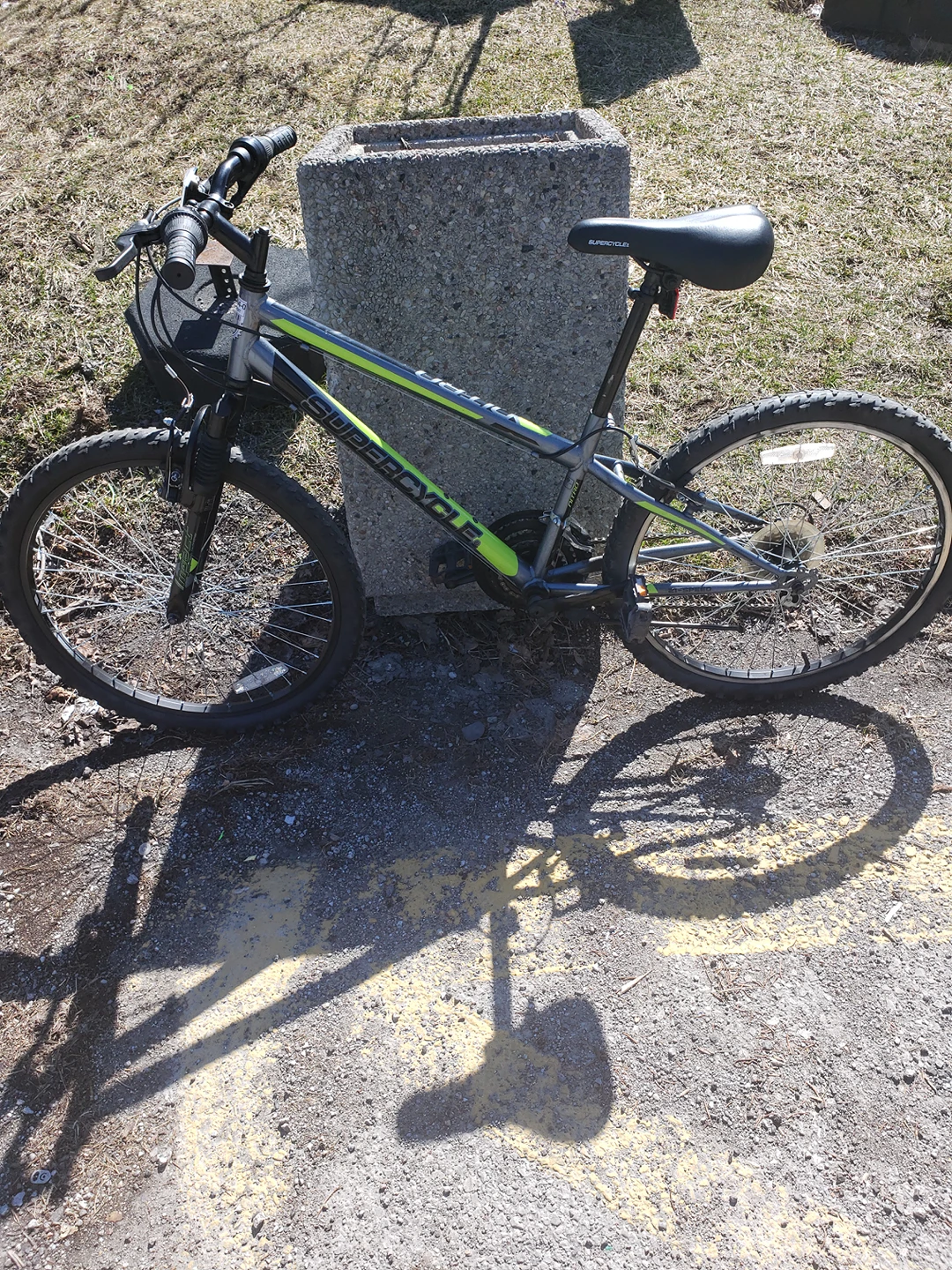 Beautiful MOUNTAIN bike thumbnail