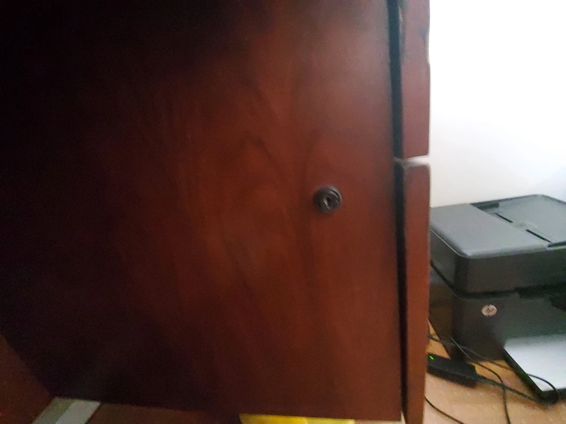 study desk. 2 drawers has security lock. - photo 2