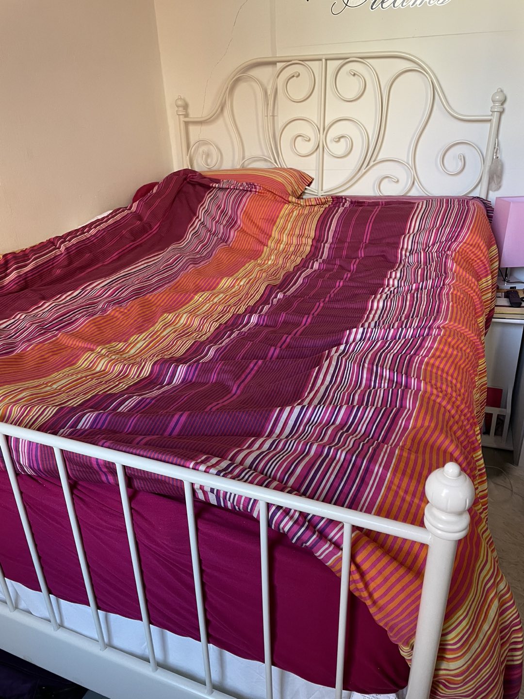 White bed frame - full - photo 2