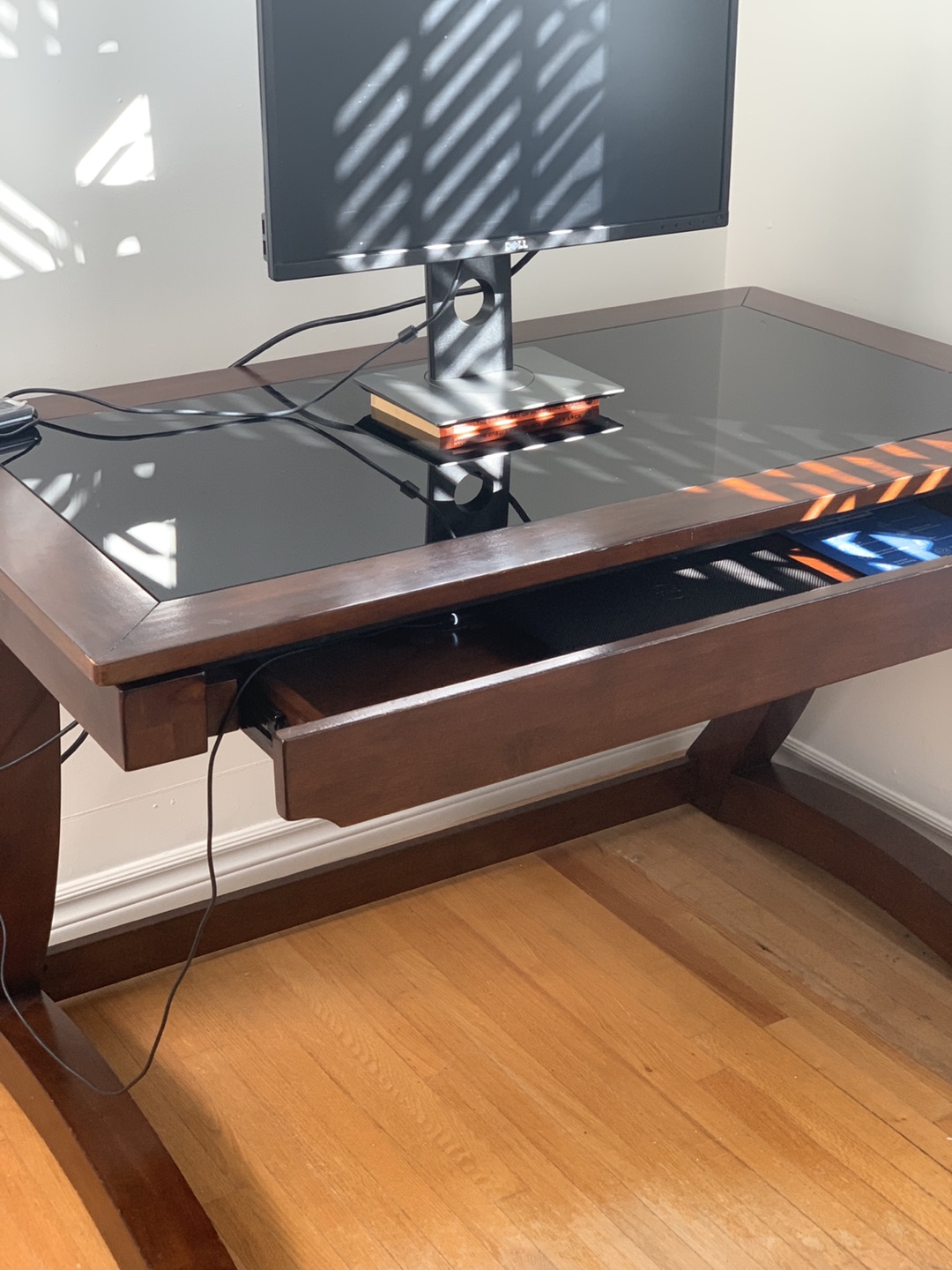 Bombay Company sturdy Writing Desk / Computer desk thumbnail