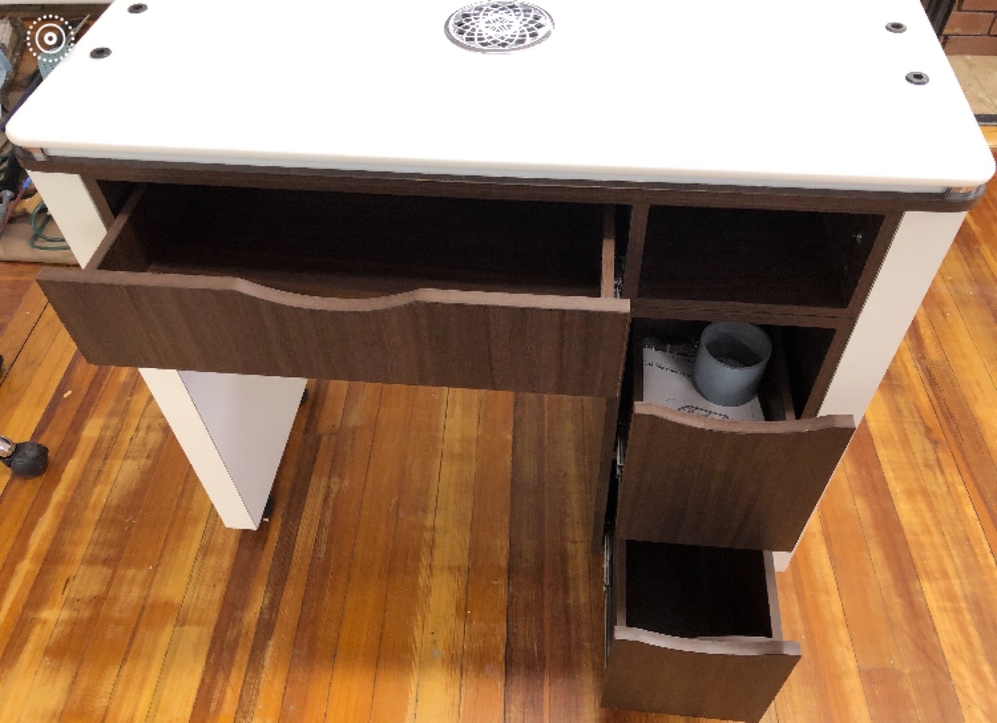 Brand new Manicure desk for free - photo 3