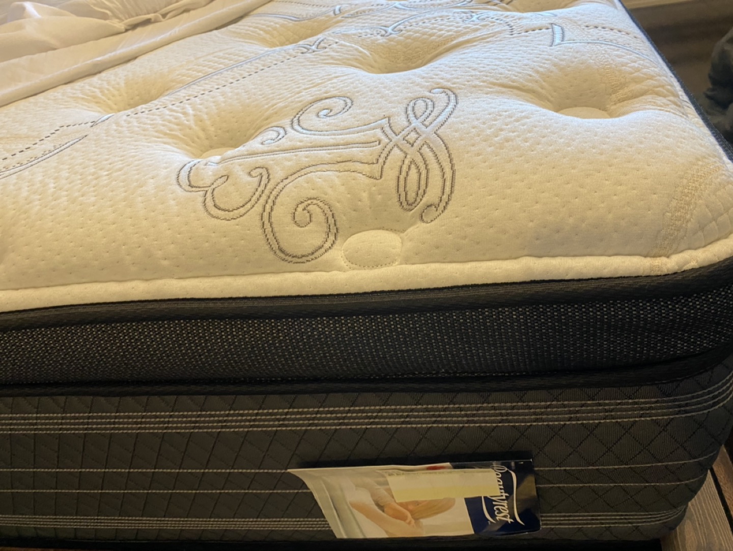 BeautyRest king mattress  - photo 2