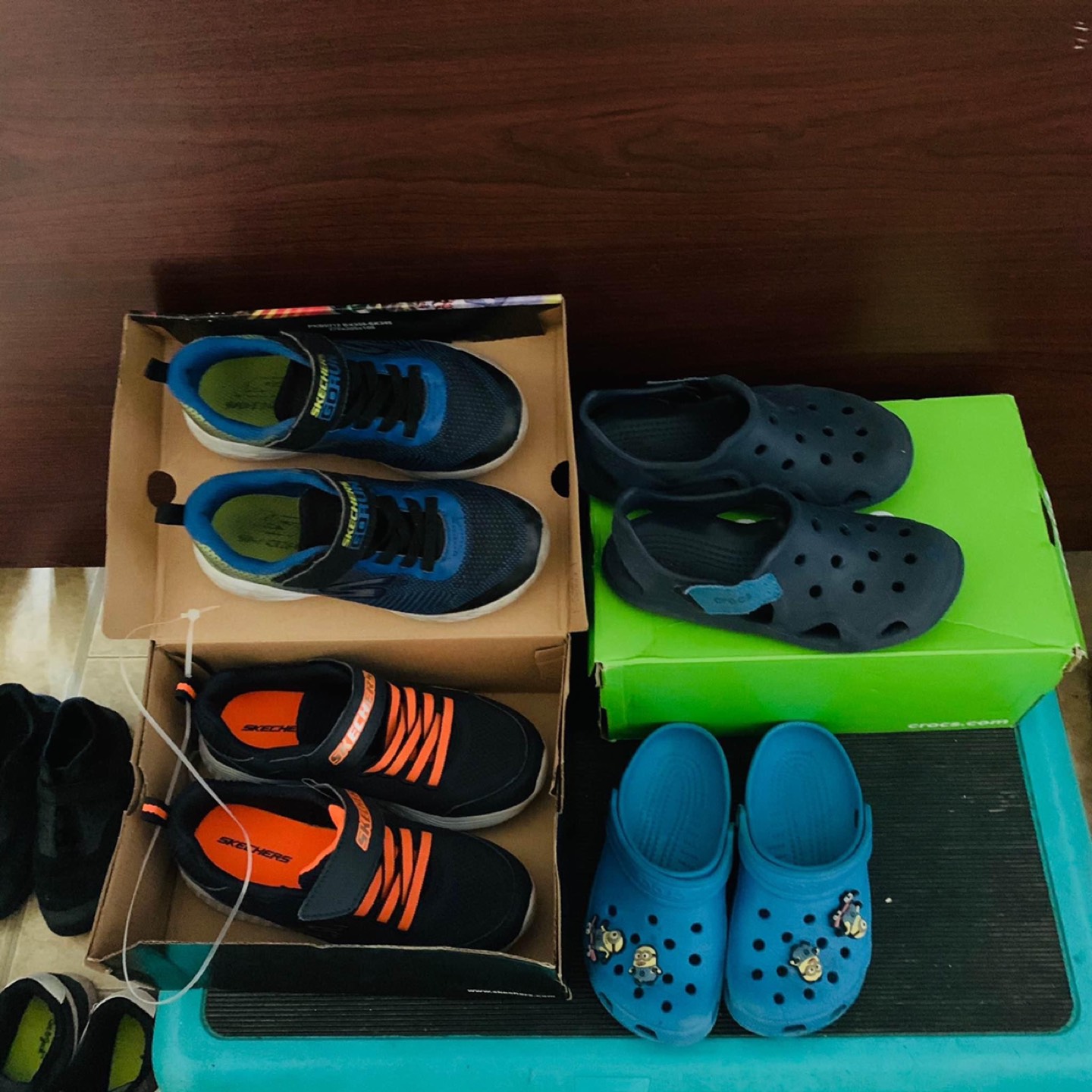 Kids boots & Sneakers  sizes varies from size 1 to size 3 - photo 3