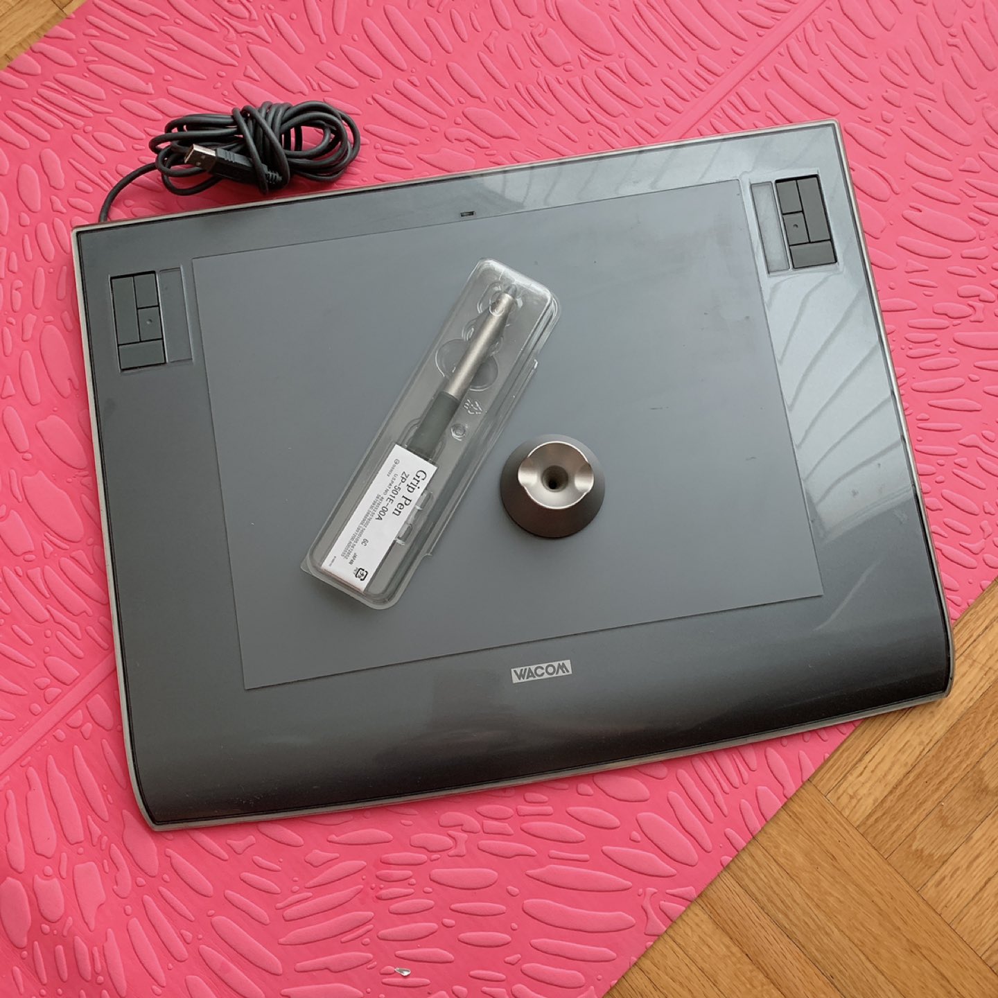 Wacom Intuos 3 Tablet thumbnail