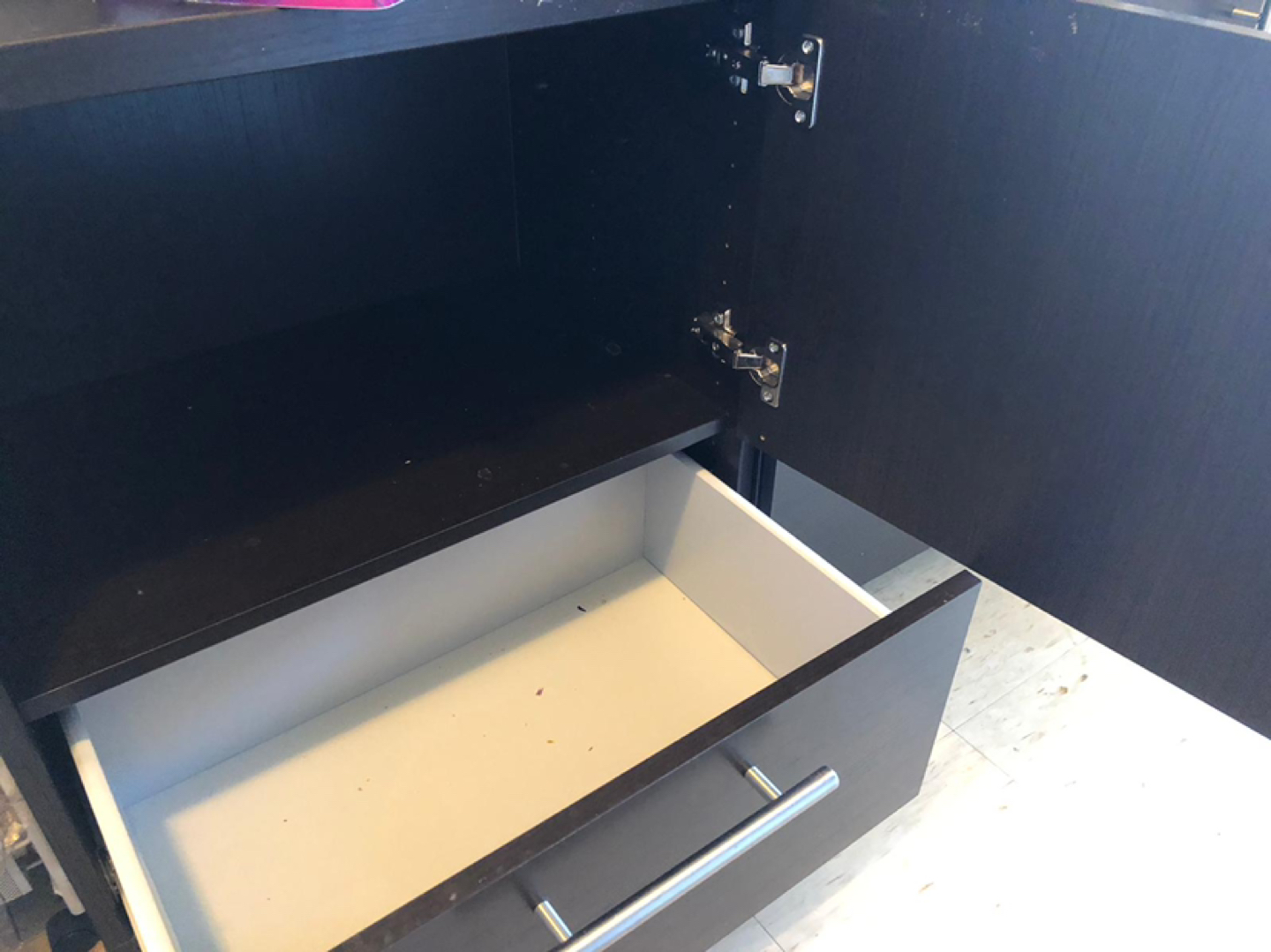 Dresser  - photo 2