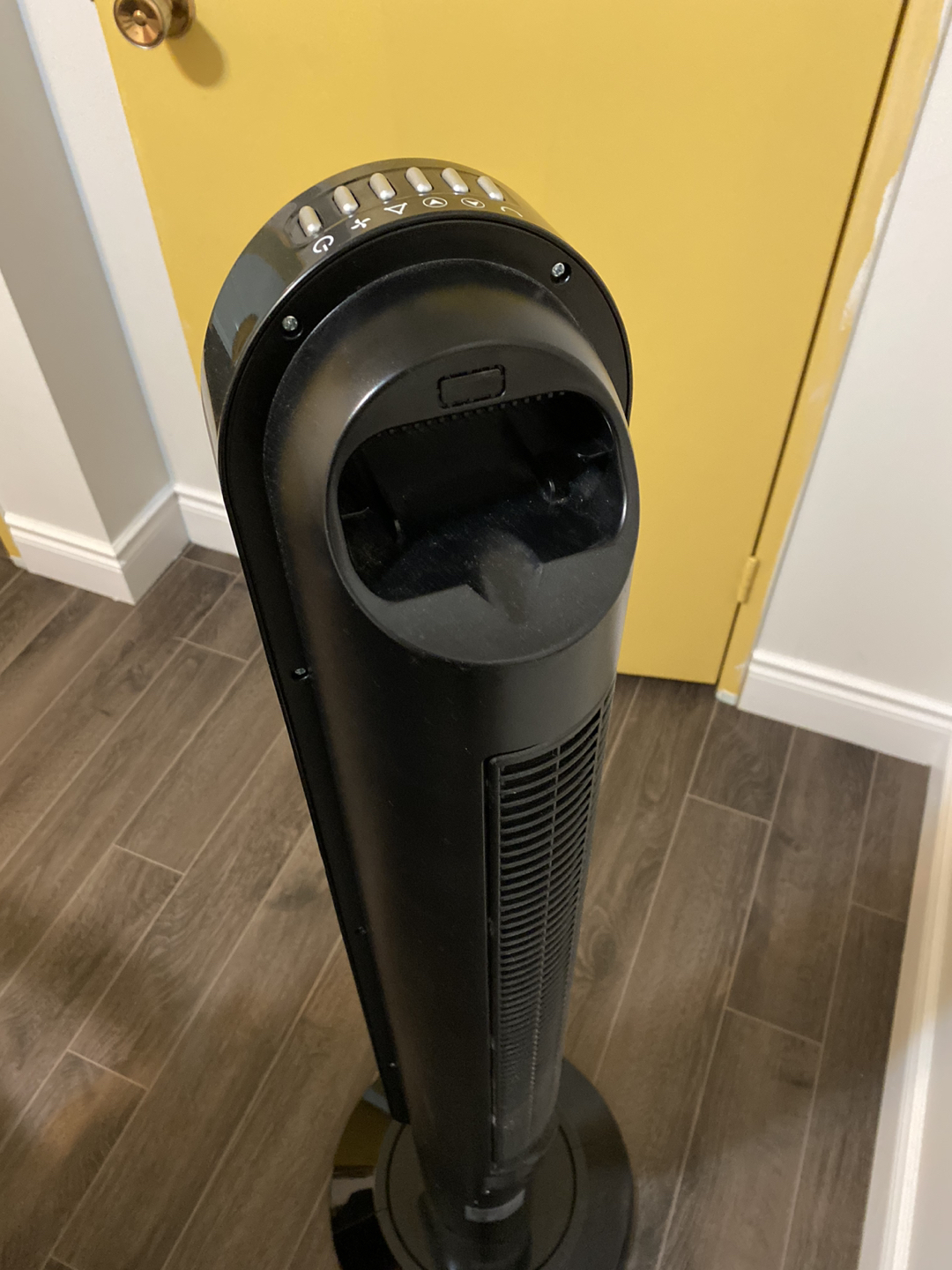 Oscillating Tower Fan 46” - photo 2