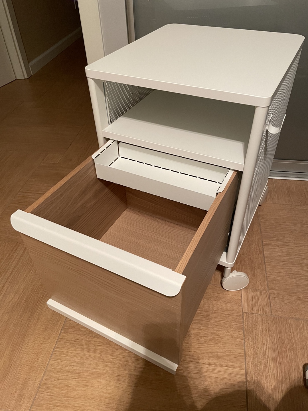 IKEA BEKANT Storage Unit On Casters - photo 2