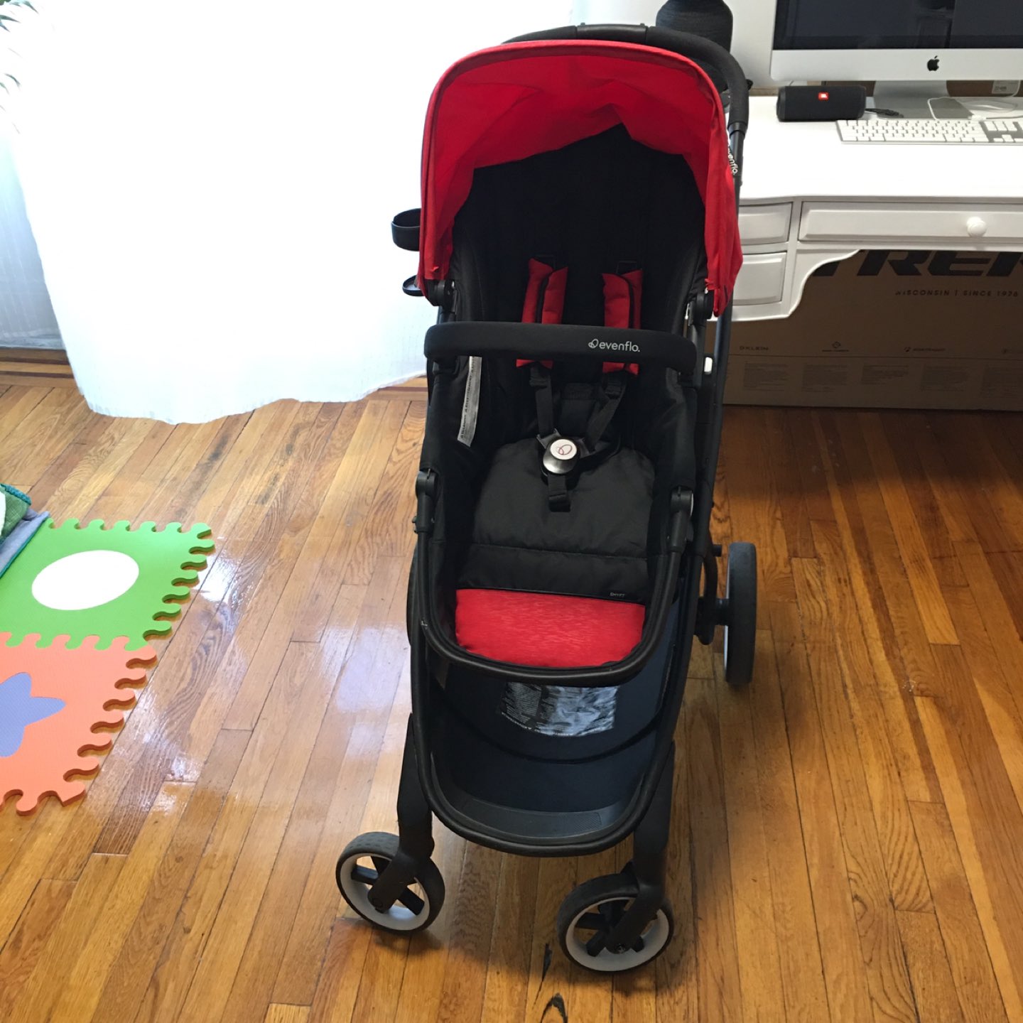 Evenflo Red Travel System - stroller and car seat combo - photo 3