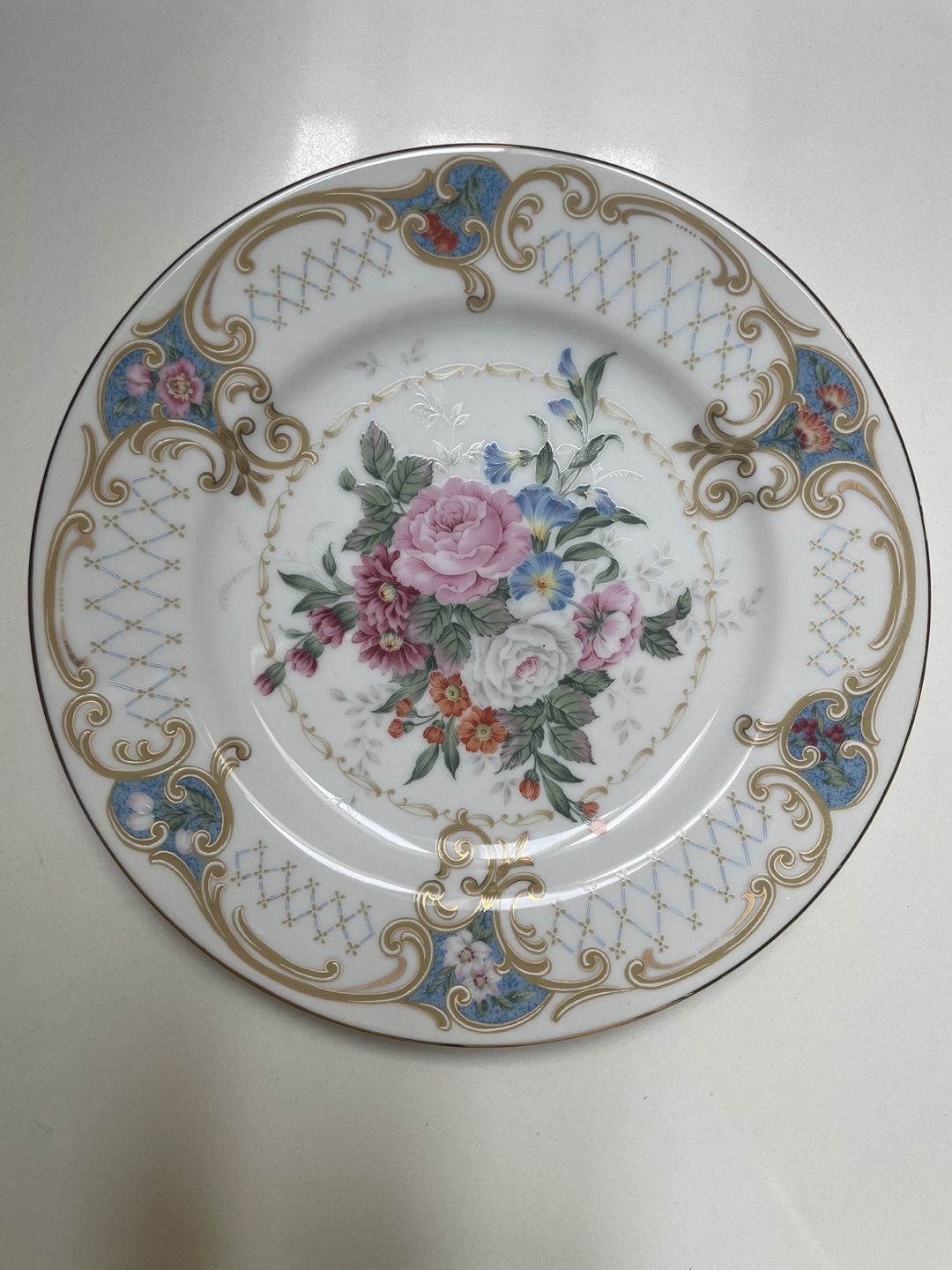 Porcelain Plates Set 4 ea 8”