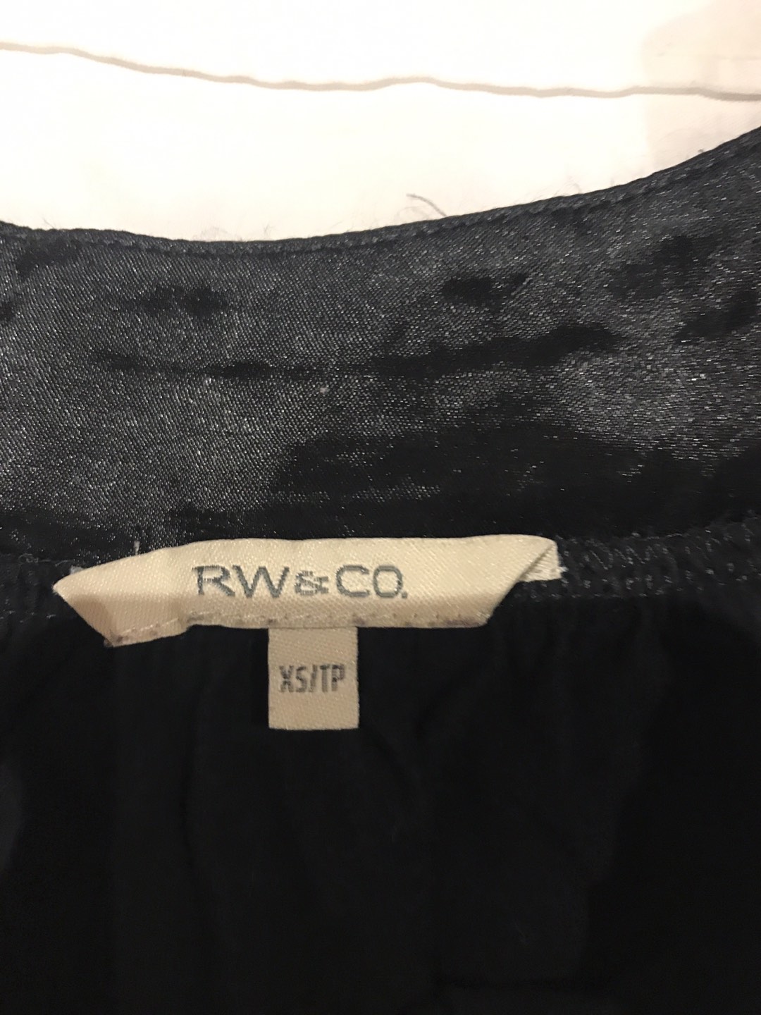 RW & Co - XS image indicator(2)