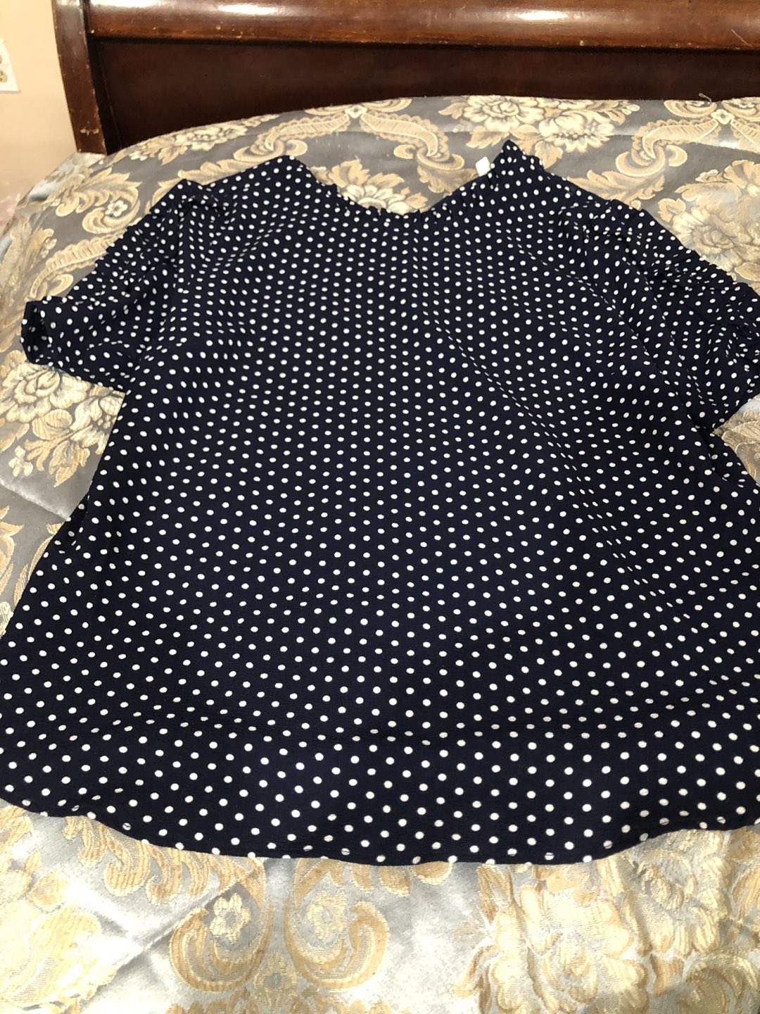New top fits like medium