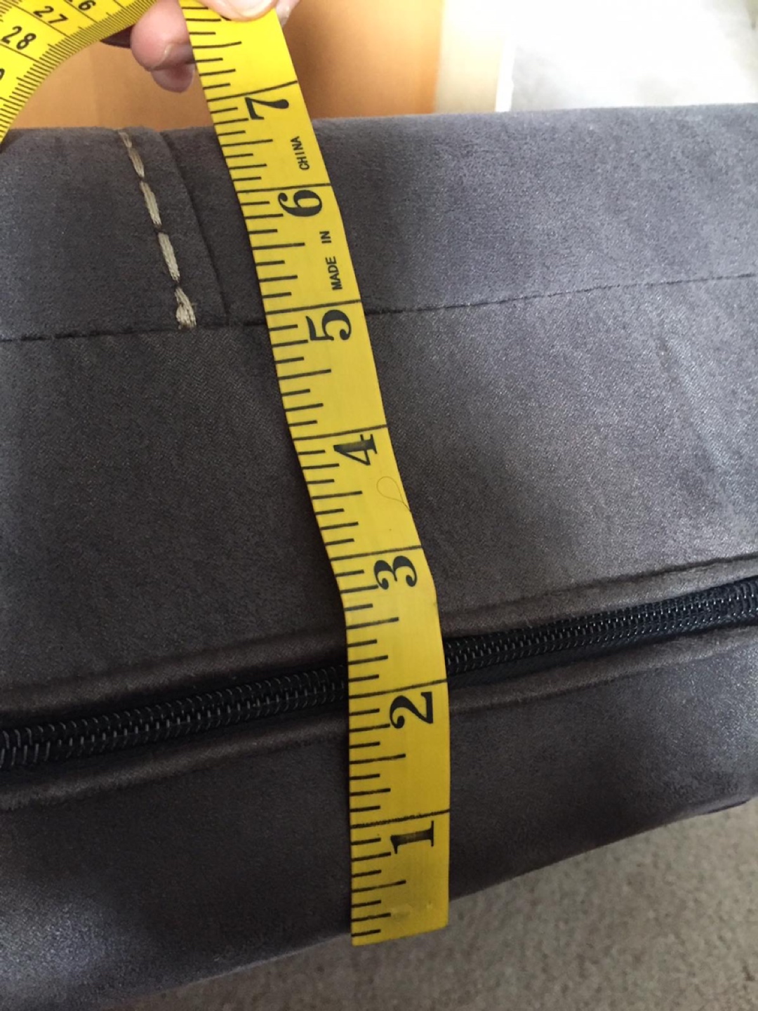 Sofa pillows  image indicator(3)